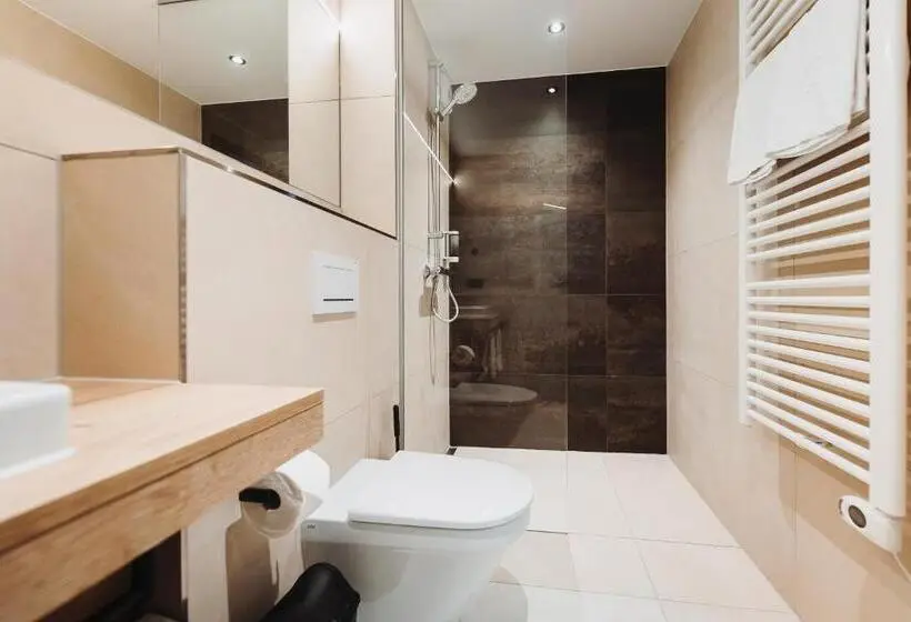 Quarto Deluxe com Balcão, Vivo