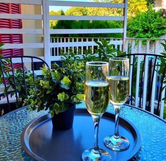 标准间, Residenza Gramsci