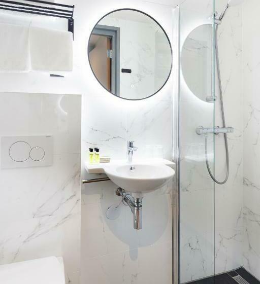 Quarto Basic, Ciao Papa Hotel Amsterdam Central Station