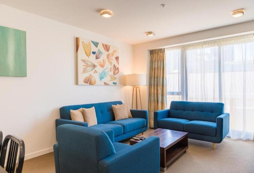 جناح, Boulcott Suites