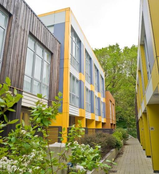 منزل 4 غرف نوم, Boulcott Suites