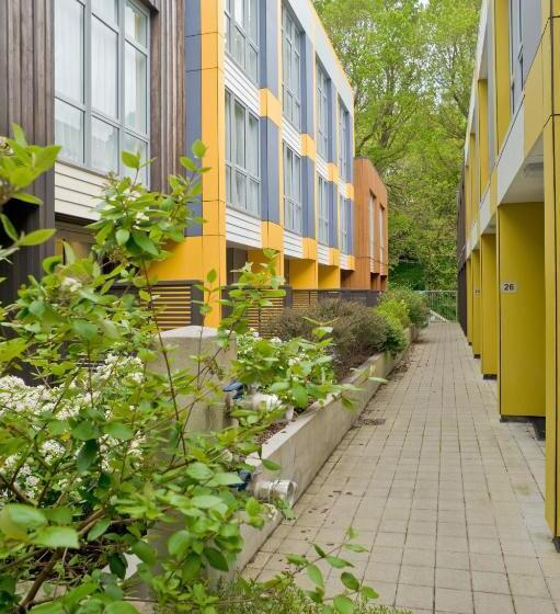 منزل 4 غرف نوم, Boulcott Suites