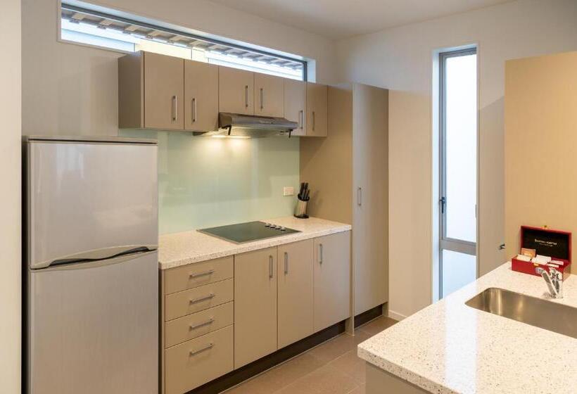 منزل 4 غرف نوم, Boulcott Suites