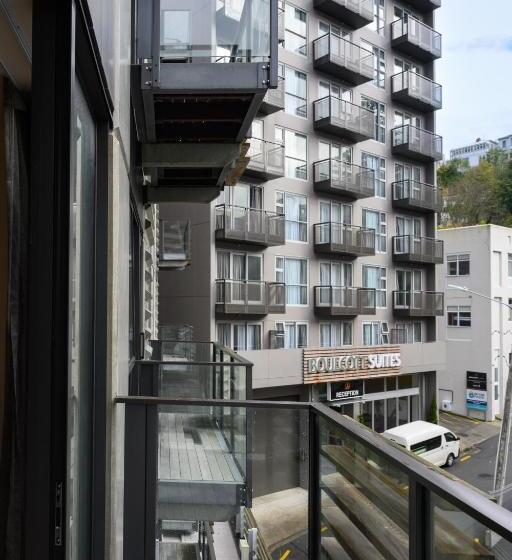 شقة غرفة واحدة, Boulcott Suites