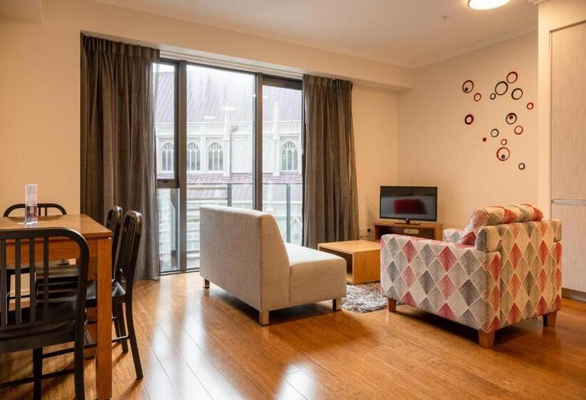 شقة غرفة واحدة, Boulcott Suites