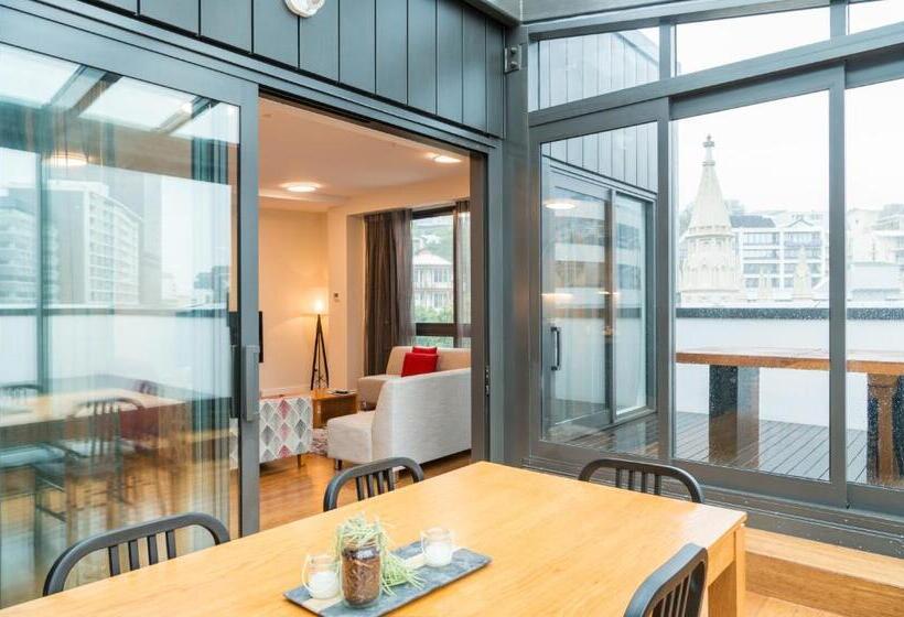 شقة دور أخير غرفة نوم واحدة, Boulcott Suites