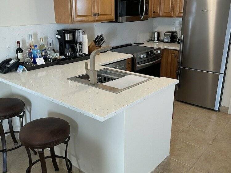 Standard Bungalow, Bungalows At Windsong On The Reef