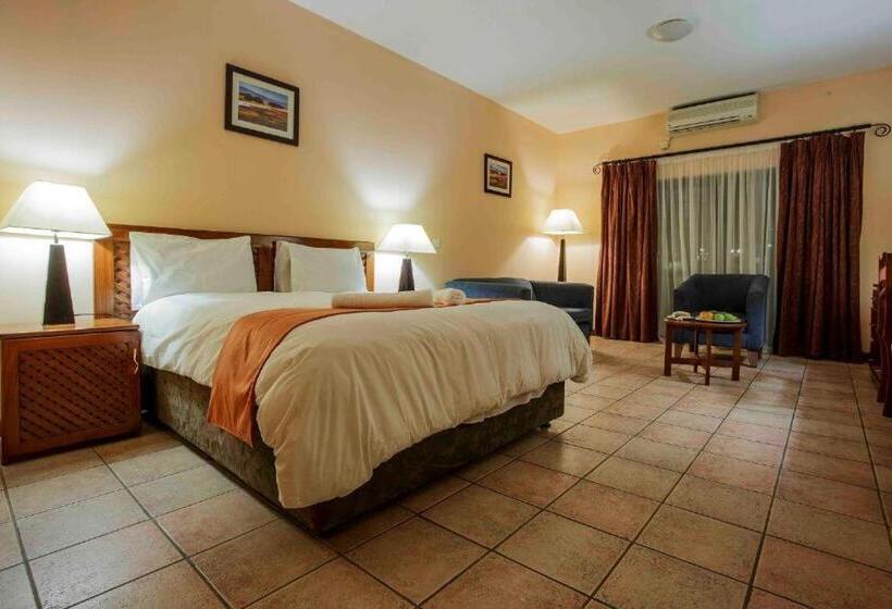 Suite, M Kango Golfview