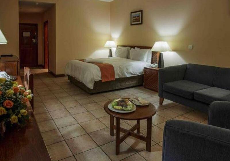 Suite, M Kango Golfview