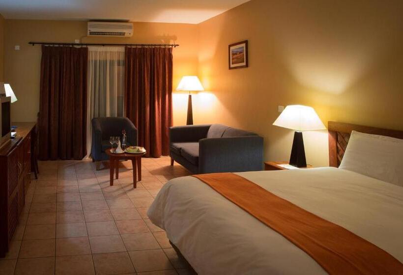 Suite, M Kango Golfview