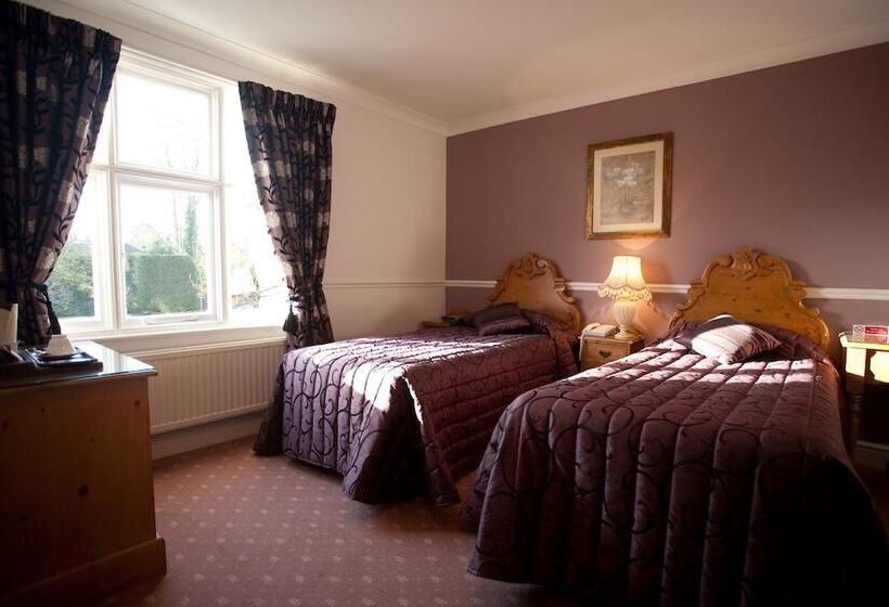 Habitació Estàndard, Fines Bayliwick