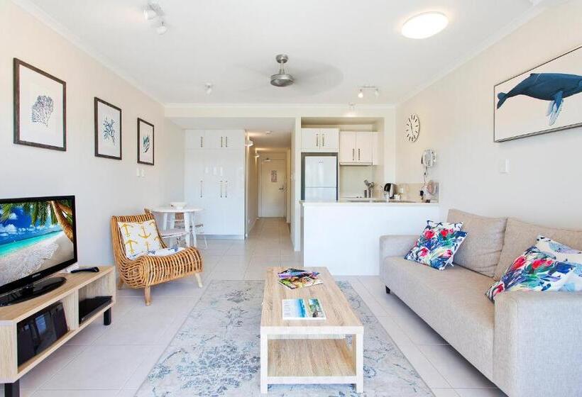 スタンダードスタジオ, Offshore Noosa Resort