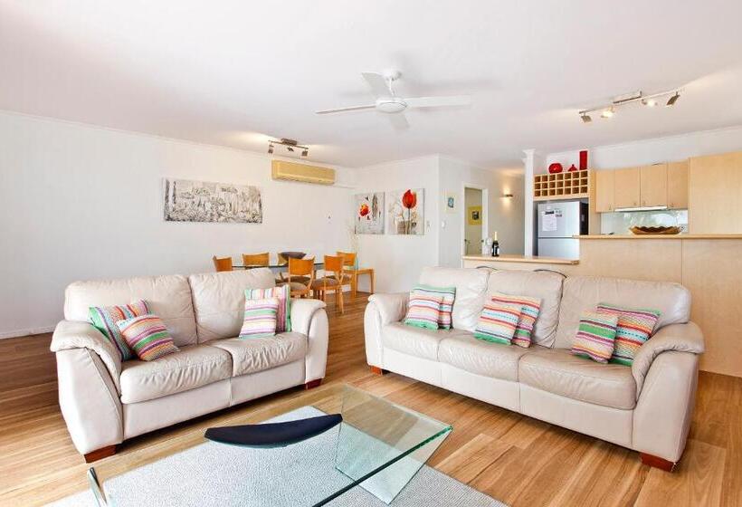 プール付き2人用あアパート, Offshore Noosa Resort