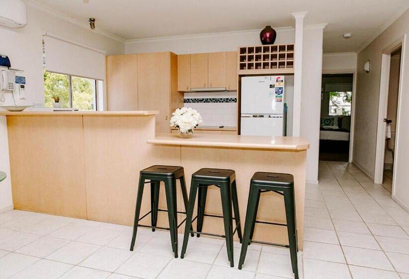 プール付き2人用あアパート, Offshore Noosa Resort