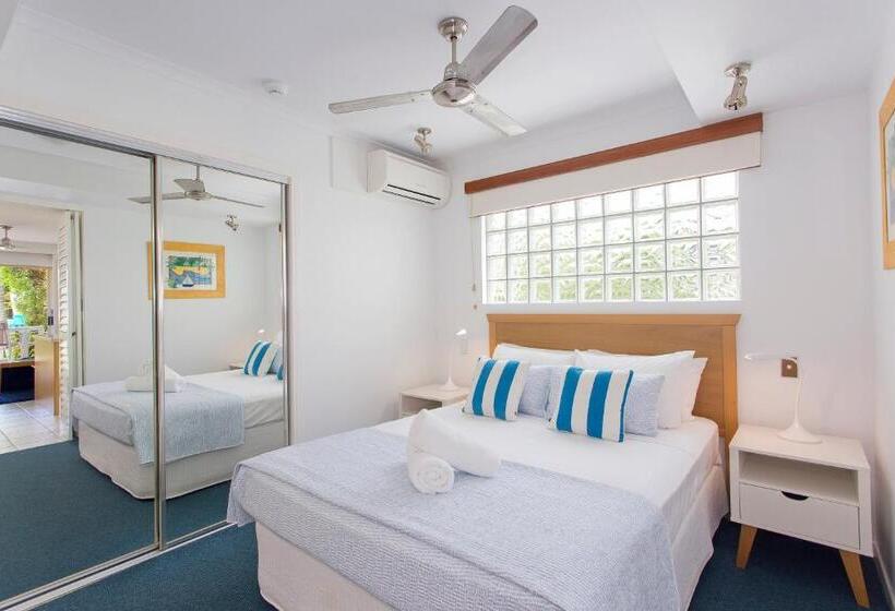 Standard studio with river view, Offshore Noosa Resort