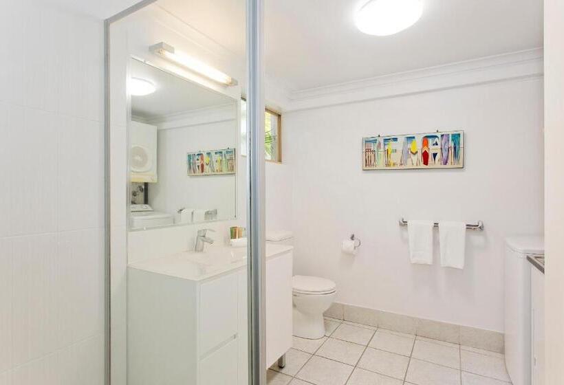 Standard studio with river view, Offshore Noosa Resort