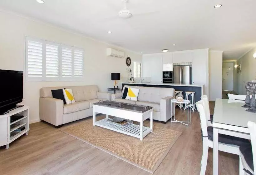 ２ベッドルームのスーペリアアパートメント, Offshore Noosa Resort