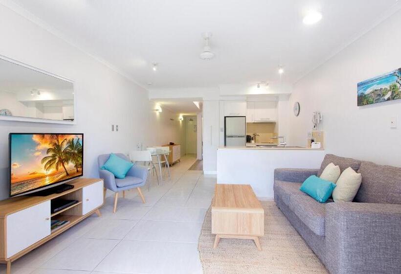 Standard studio with river view, Offshore Noosa Resort