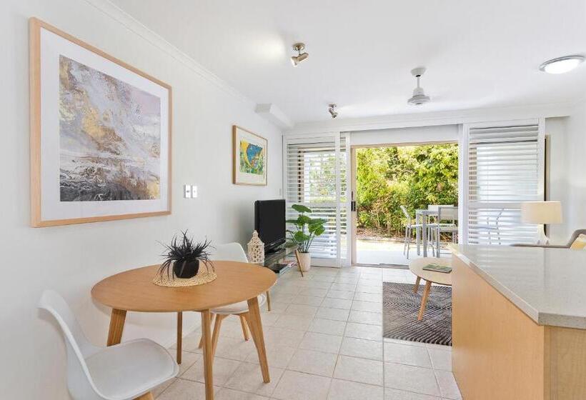 Standard studio with river view, Offshore Noosa Resort