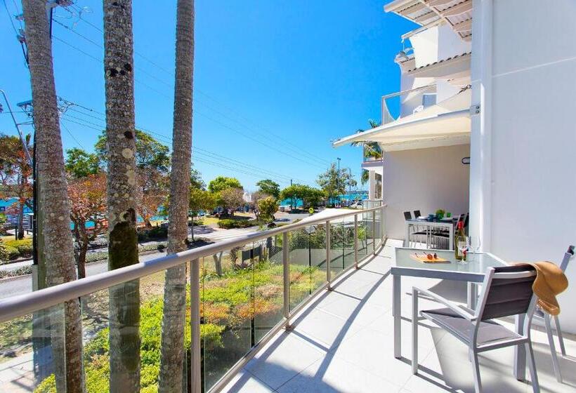 2 Bedroom Apartment with Views, Offshore Noosa Resort
