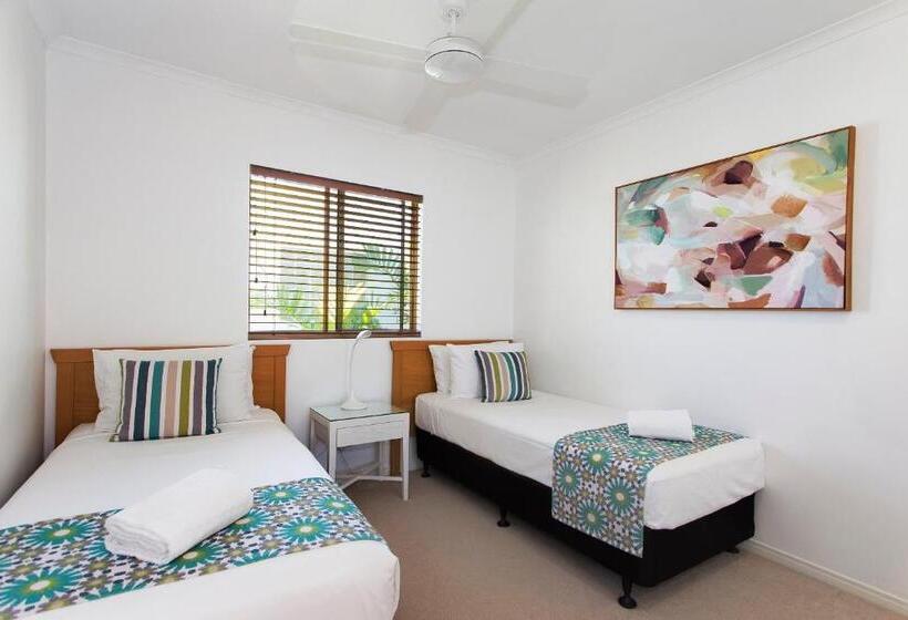 2 Bedroom Apartment with Views, Offshore Noosa Resort