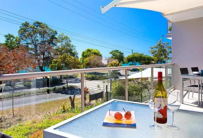2 Bedroom Apartment with Views, Offshore Noosa Resort