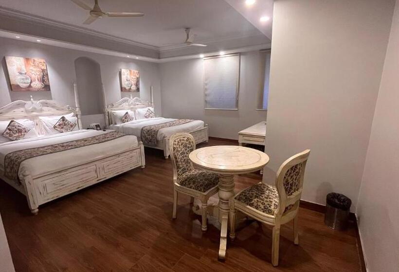 חדר משפחתי, Ratnawali – A Vegetarian Heritage