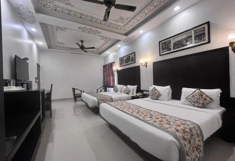 חדר משפחתי, Ratnawali – A Vegetarian Heritage