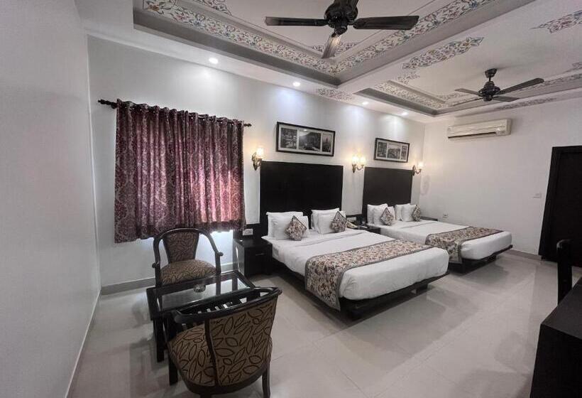 חדר משפחתי, Ratnawali – A Vegetarian Heritage