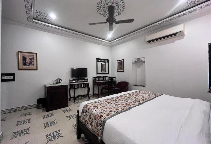 חדר אקזקיוטיב, Ratnawali – A Vegetarian Heritage