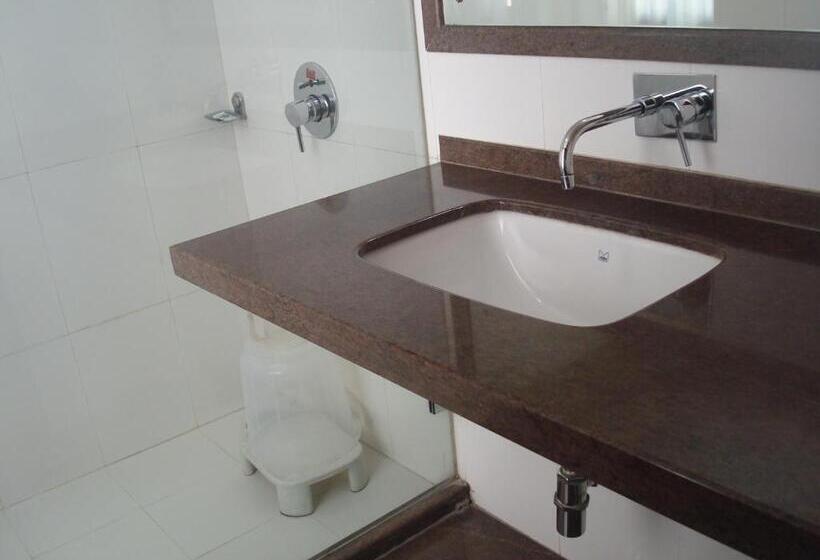 חדר אקזקיוטיב, Ratnawali – A Vegetarian Heritage