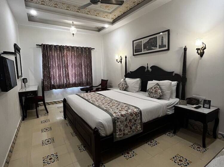 חדר אקזקיוטיב, Ratnawali – A Vegetarian Heritage