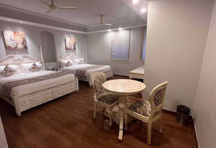 חדר משפחתי, Ratnawali – A Vegetarian Heritage