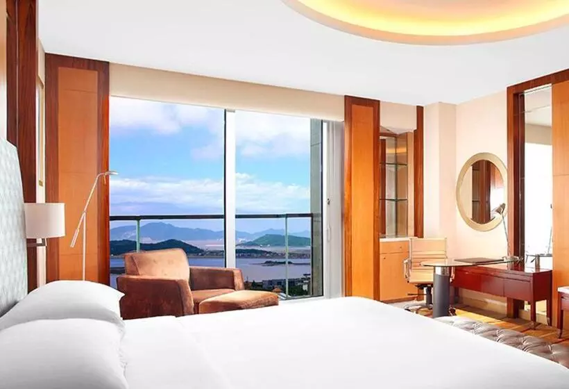 キングサイズベッドのデラックスルーム, Sheraton Zhoushan
