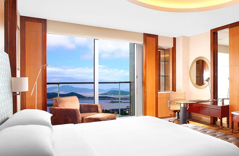 이그제큐티브 룸 킹사이즈 침대, Sheraton Zhoushan
