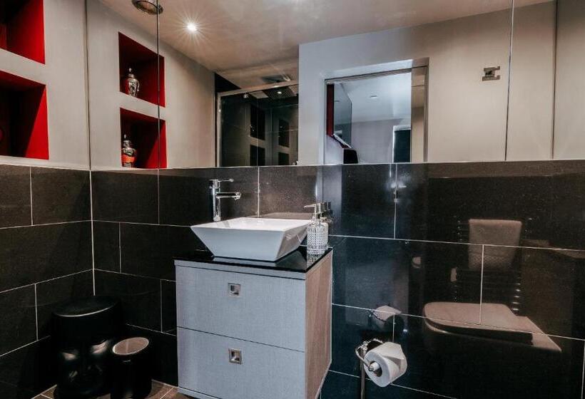 غرفة سوبيريور سرير كينج, Square Townhouse