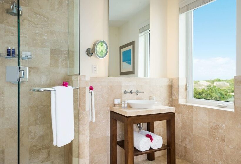 سوئیت دلوکس 3 خوابه, West Bay Club