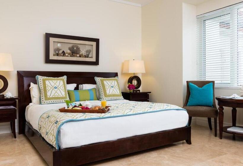 استودیوی استاندارد با چشمانداز دریا, West Bay Club