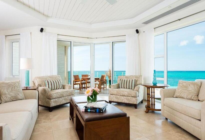 Deluxe Suite Sea View, West Bay Club