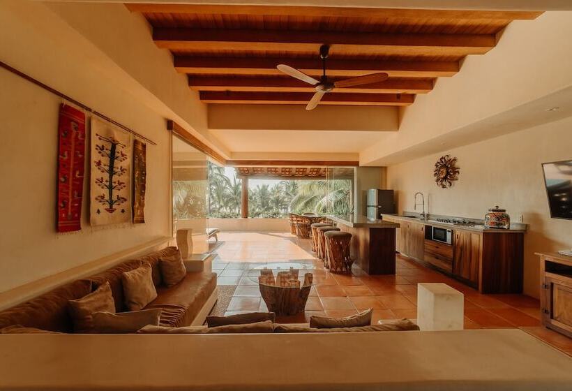 ‫فيلا غرفة نوم واحدة, Las Palmas Luxury Villas