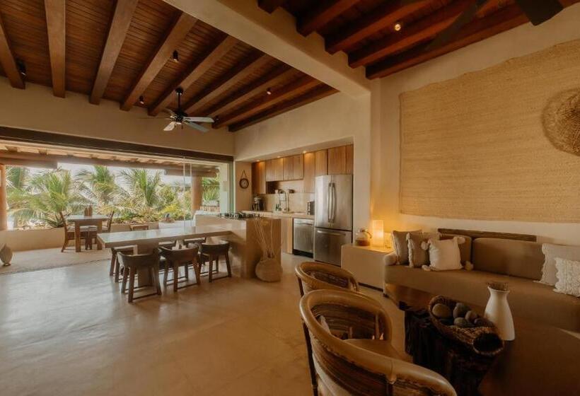 ‫فيلا غرفة نوم واحدة, Las Palmas Luxury Villas