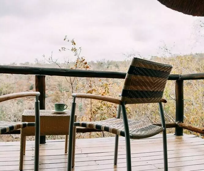 デラックススイート ビュー付き, Tshwene Lodge