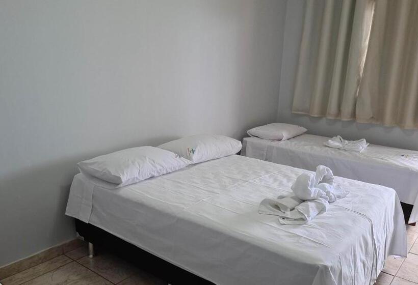 جناح, Pousada Romeiros Do Pai Eterno   Santuario Basilica De Trindade