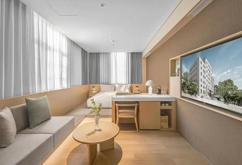 اتاق لوکس, Andi Townscape Wuhan