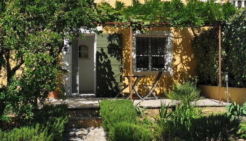 Номер Стандарт с Террасой, Villa Xanadu