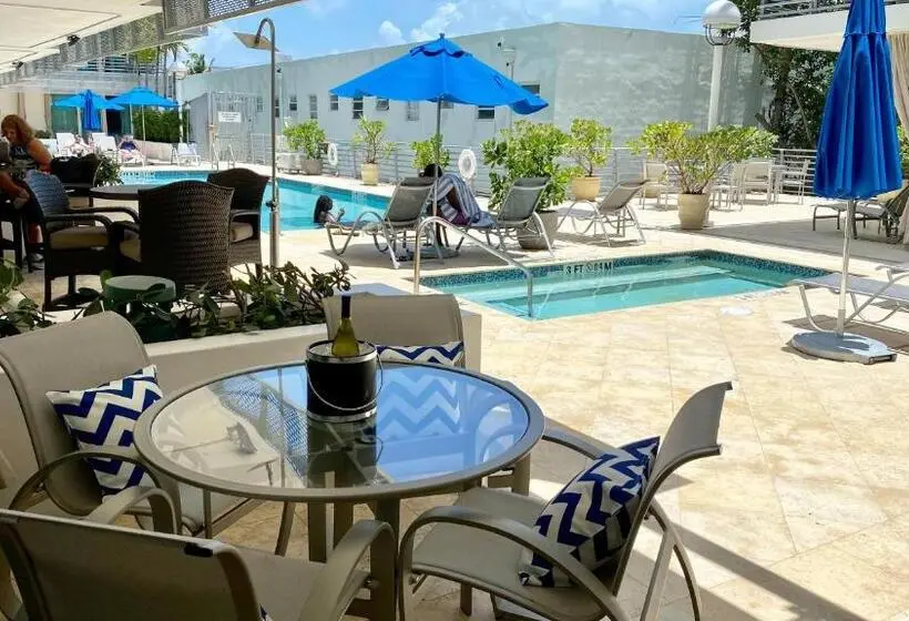 キングサイズベッドのスイートルーム, Boutique Suites 3 Min Walk To Beach