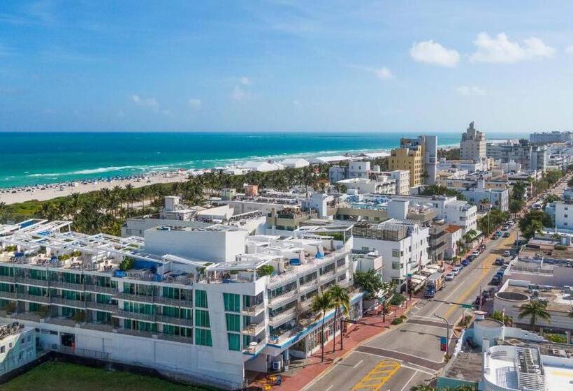 Люкс Кровать Кинг, Boutique Suites 3 Min Walk To Beach