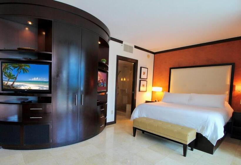 Люкс Кровать Кинг, Boutique Suites 3 Min Walk To Beach