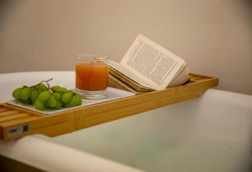 Номер Deluxe, Château De Saint Vidal