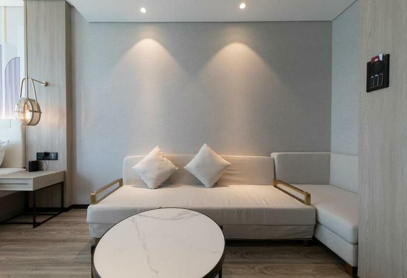 Семейный Номер Deluxe, Ramada Encore By Wyndham Dongguan East